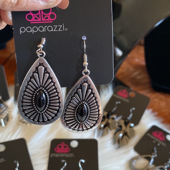 Everything must go sale - Picture 3 of 12